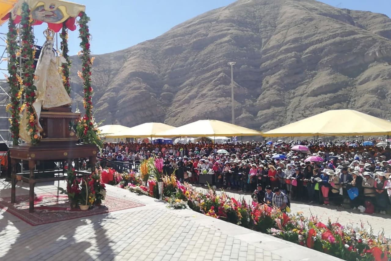 P. a la Virgen de Chapi